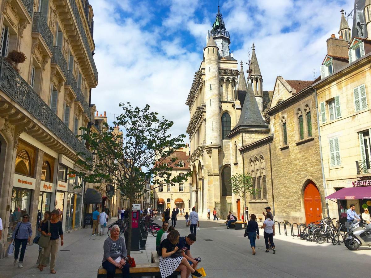 Le Relais Des Ducs : Centre Historique Dijon Lägenhet Exteriör bild