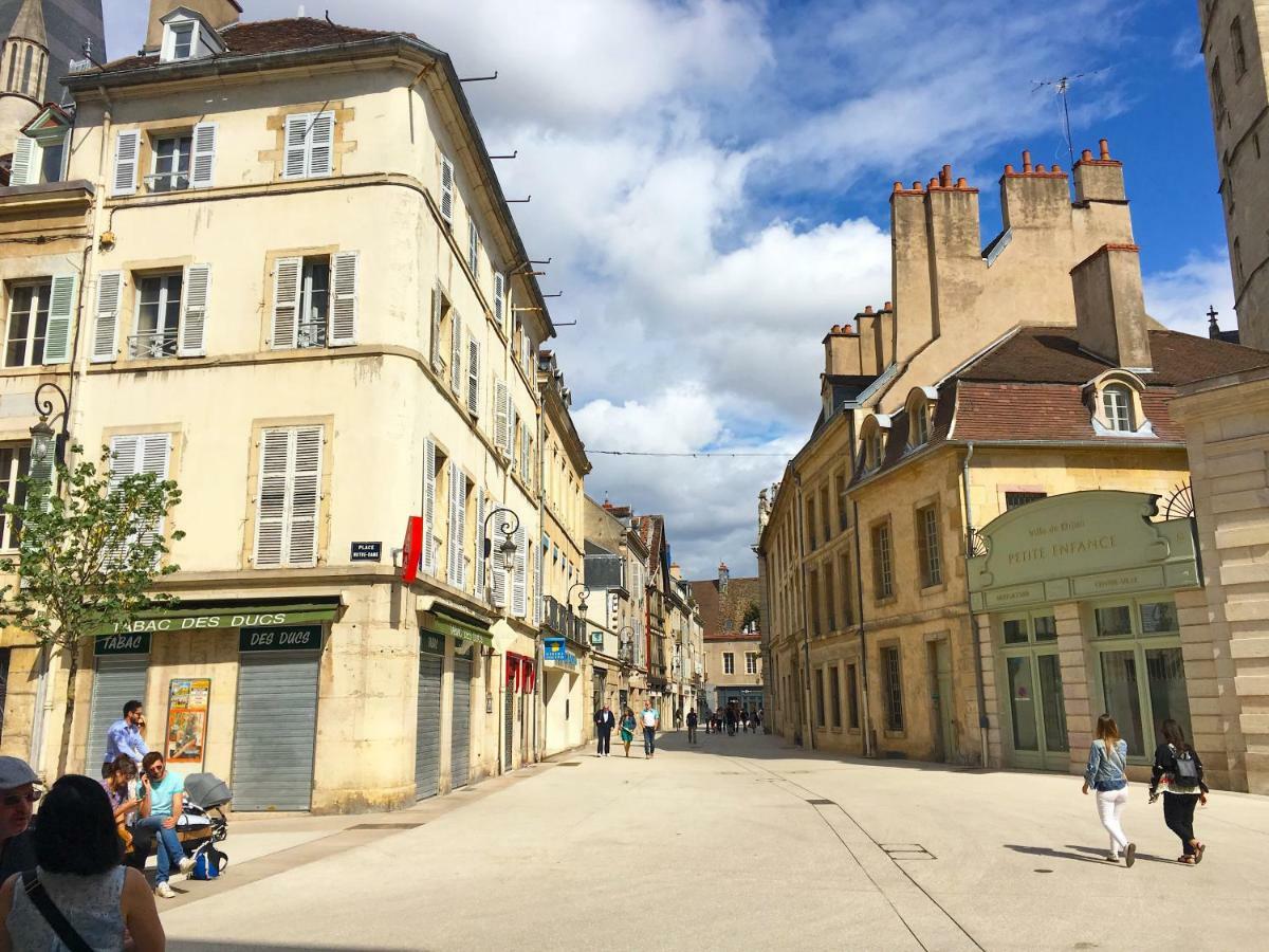 Le Relais Des Ducs : Centre Historique Dijon Lägenhet Exteriör bild